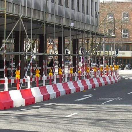 2 Metre Euro Safety Barrier, White 7 2 Metre Euro Safety Barrier, White - Image 5