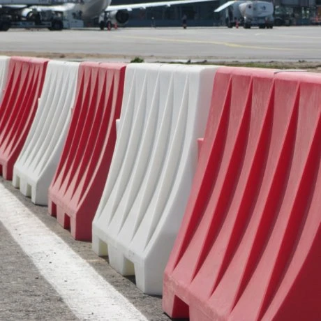 1.6 Metre Red Safety Barrier 4 1.6 Metre Red Safety Barrier - Image 2